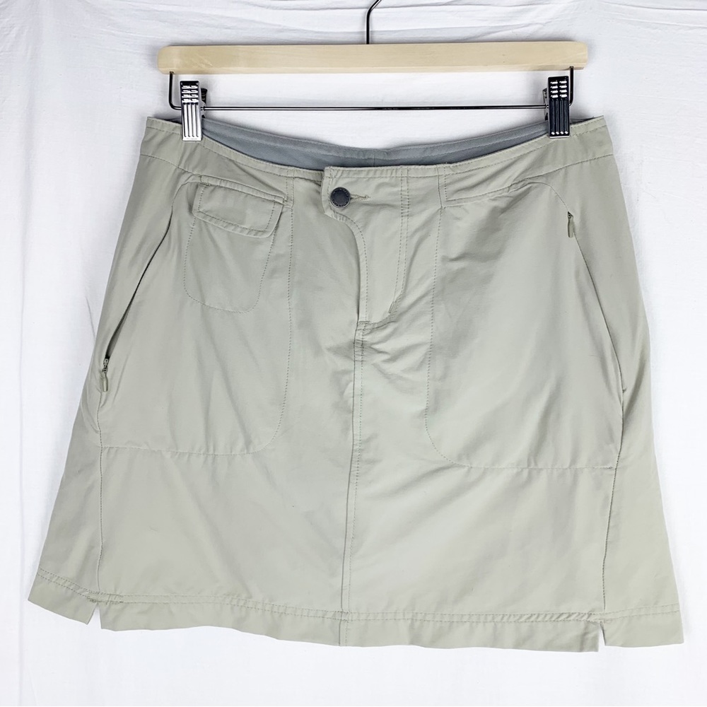 Columbia Titanium Skort Pockets UPF 30 size 6